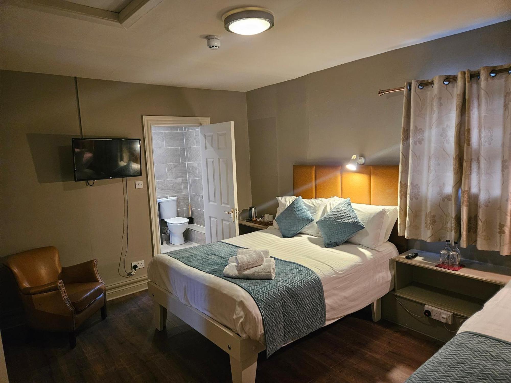 Hotel Bounty Bar Trim Zewnętrze zdjęcie