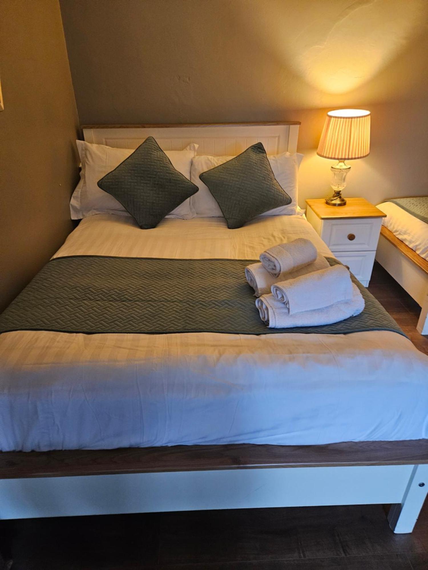 Hotel Bounty Bar Trim Zewnętrze zdjęcie